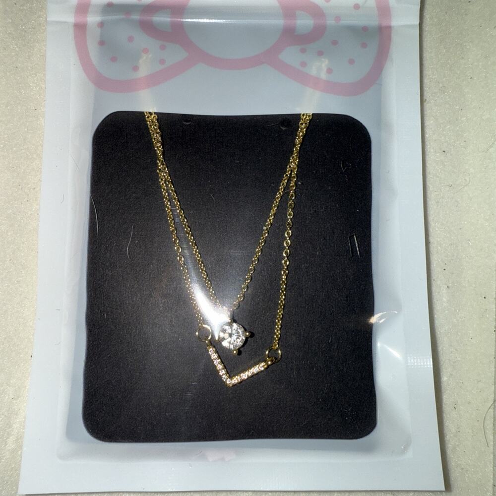 NWT Double Layered Gold Tone Rhinestone Necklace